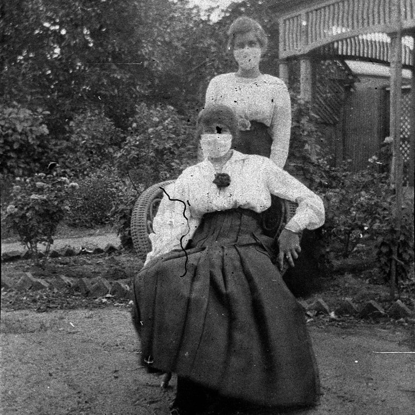 Edit image Lillian Lamph and Eleanor Sullivan during the post–World War I influenza epidemic, Bathurst, NSW