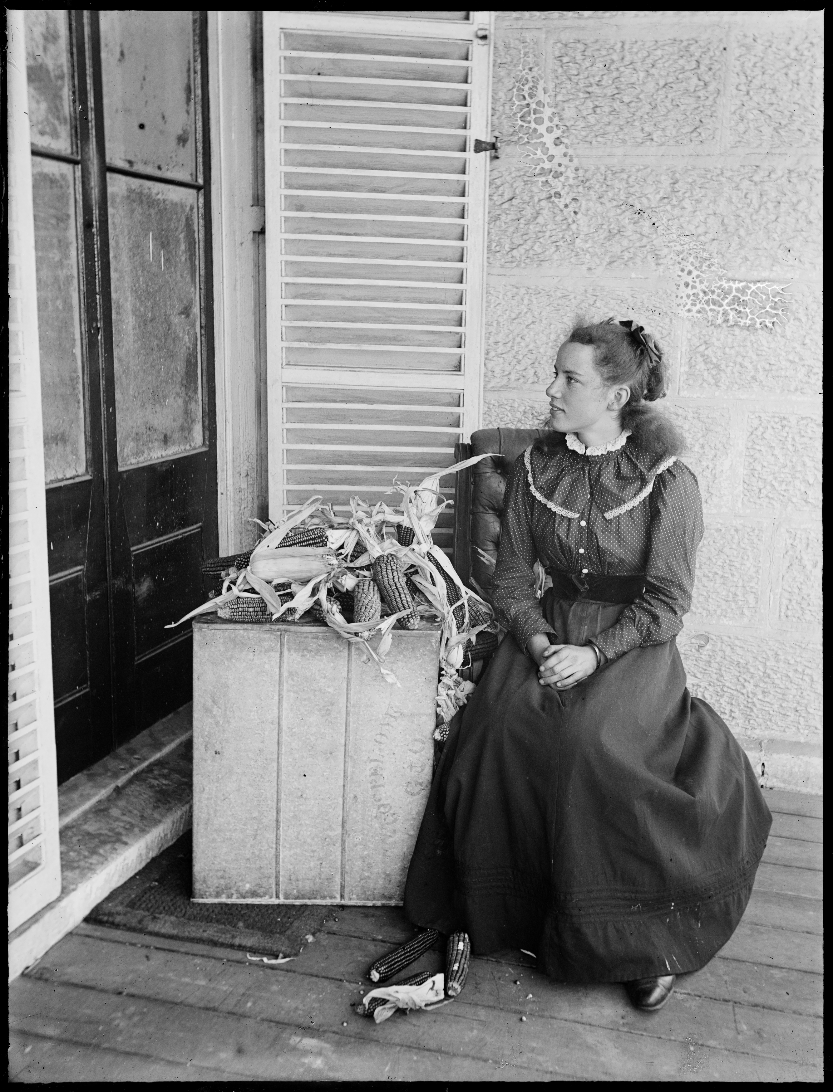 Young girl on the verandah at Hawthornden, Woollahra, poss. Effie Augusta Macpherson (1879-1905) 