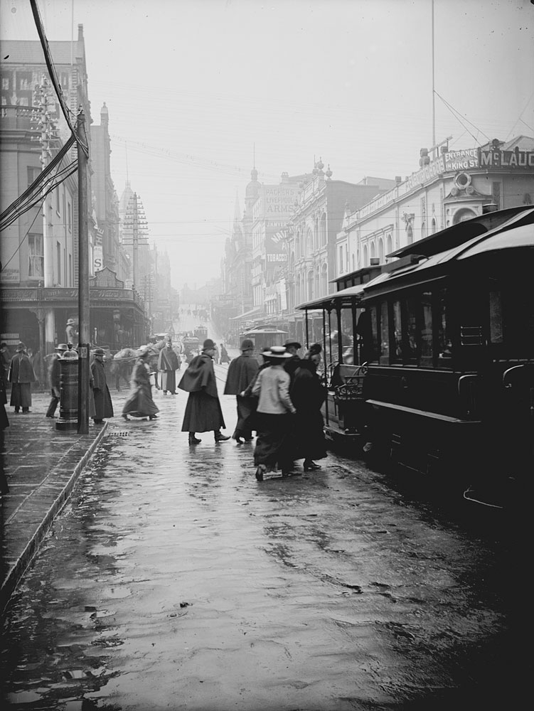 Cable tram, King Street, c. 1900, by Frederick Danvers Power, Glass negative, ON255/16