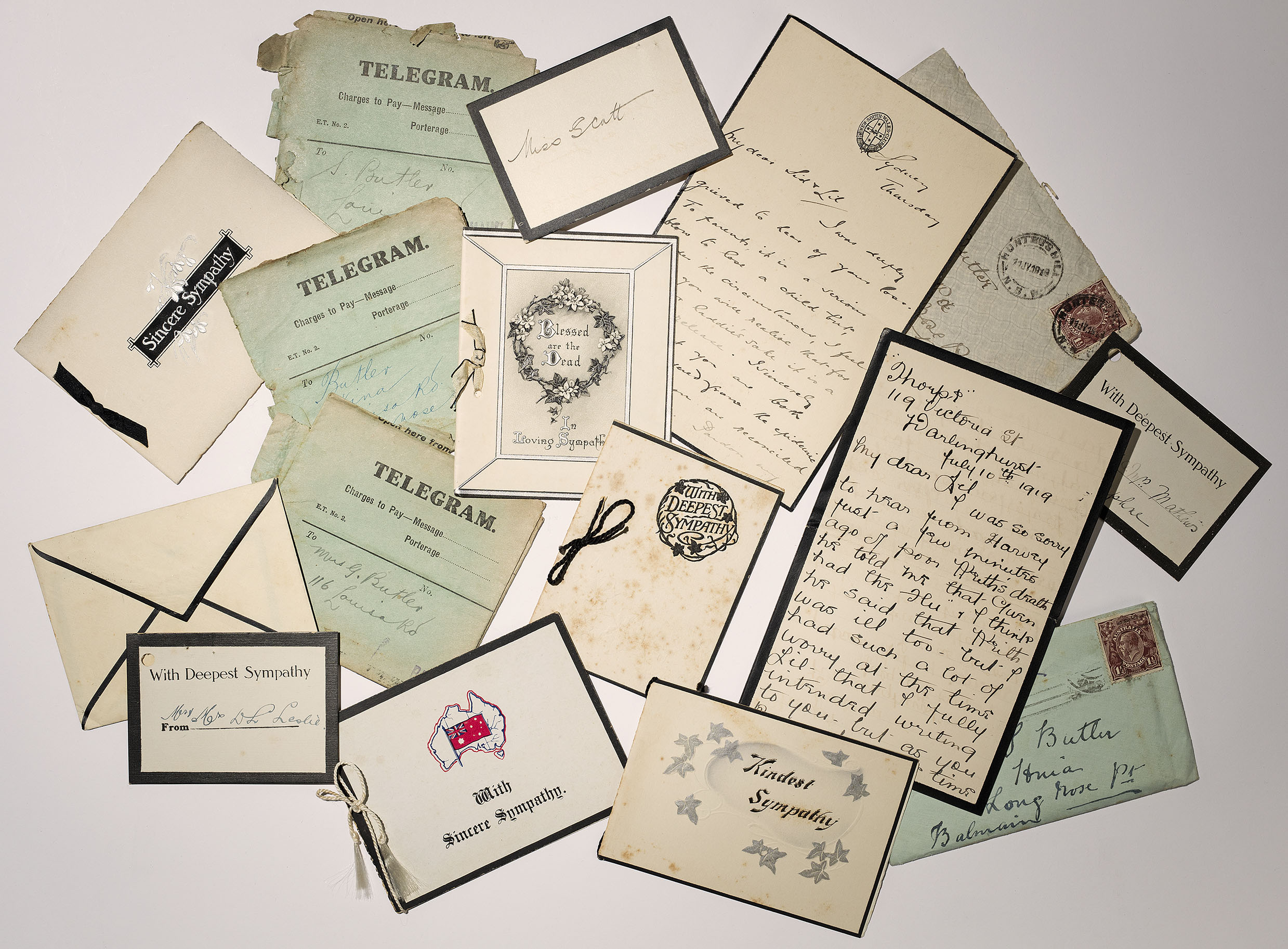 Collection of condolence letters.
