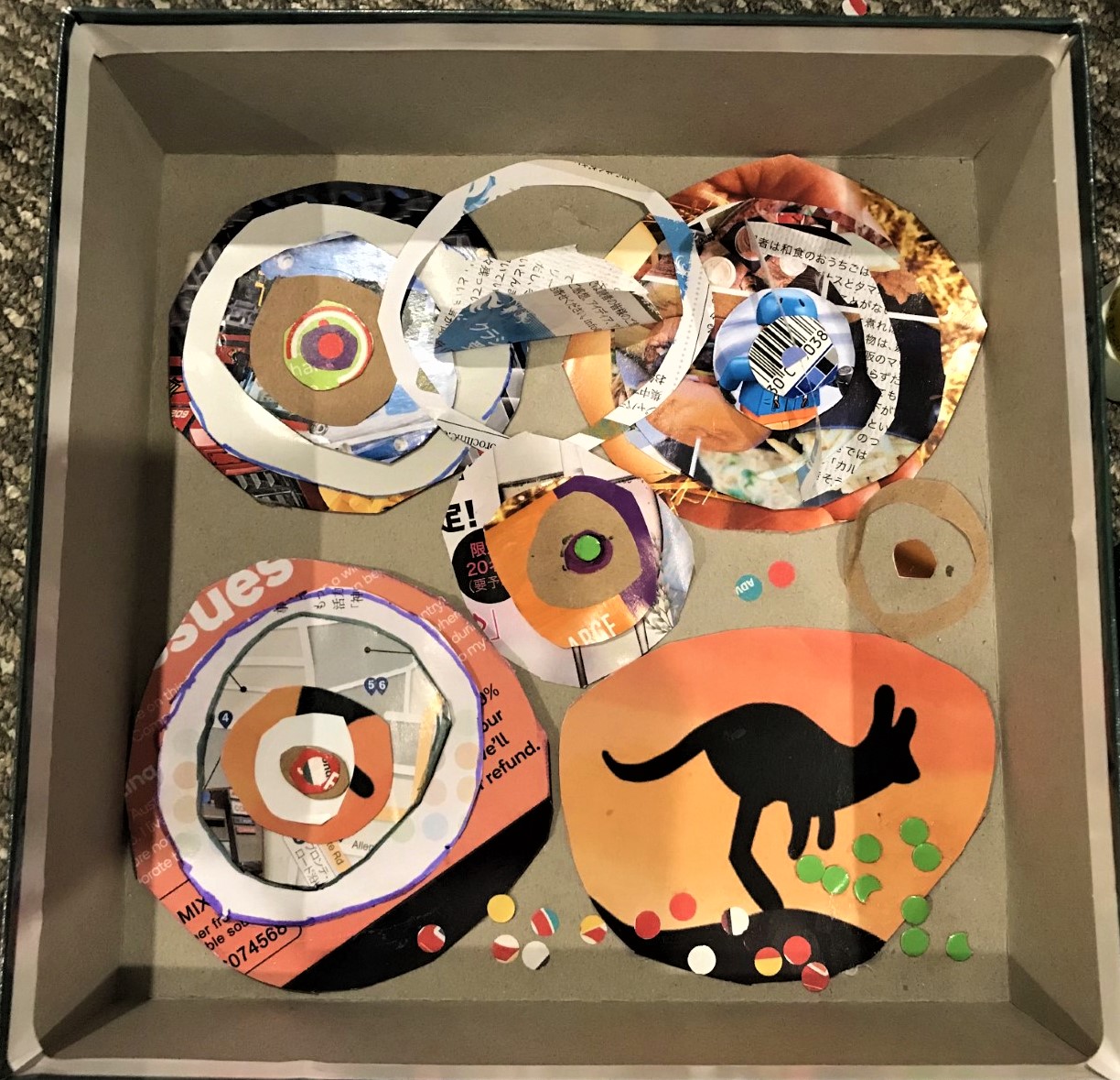 Neo - Circle collage box