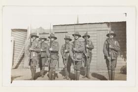 Photo of soldiers in WW1